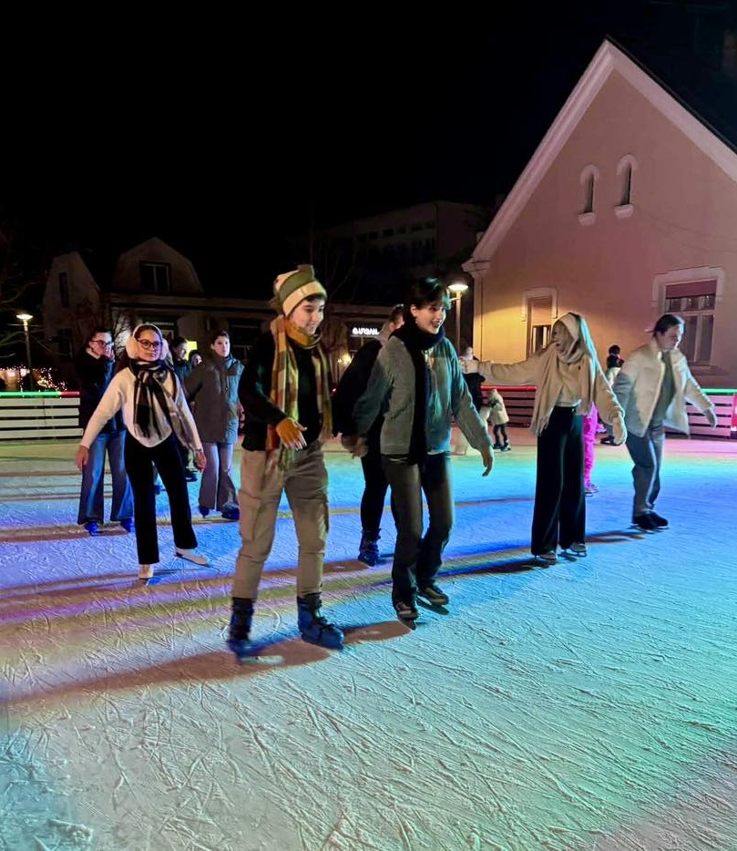 Verőcei korcsolyázás kollégistáinknak